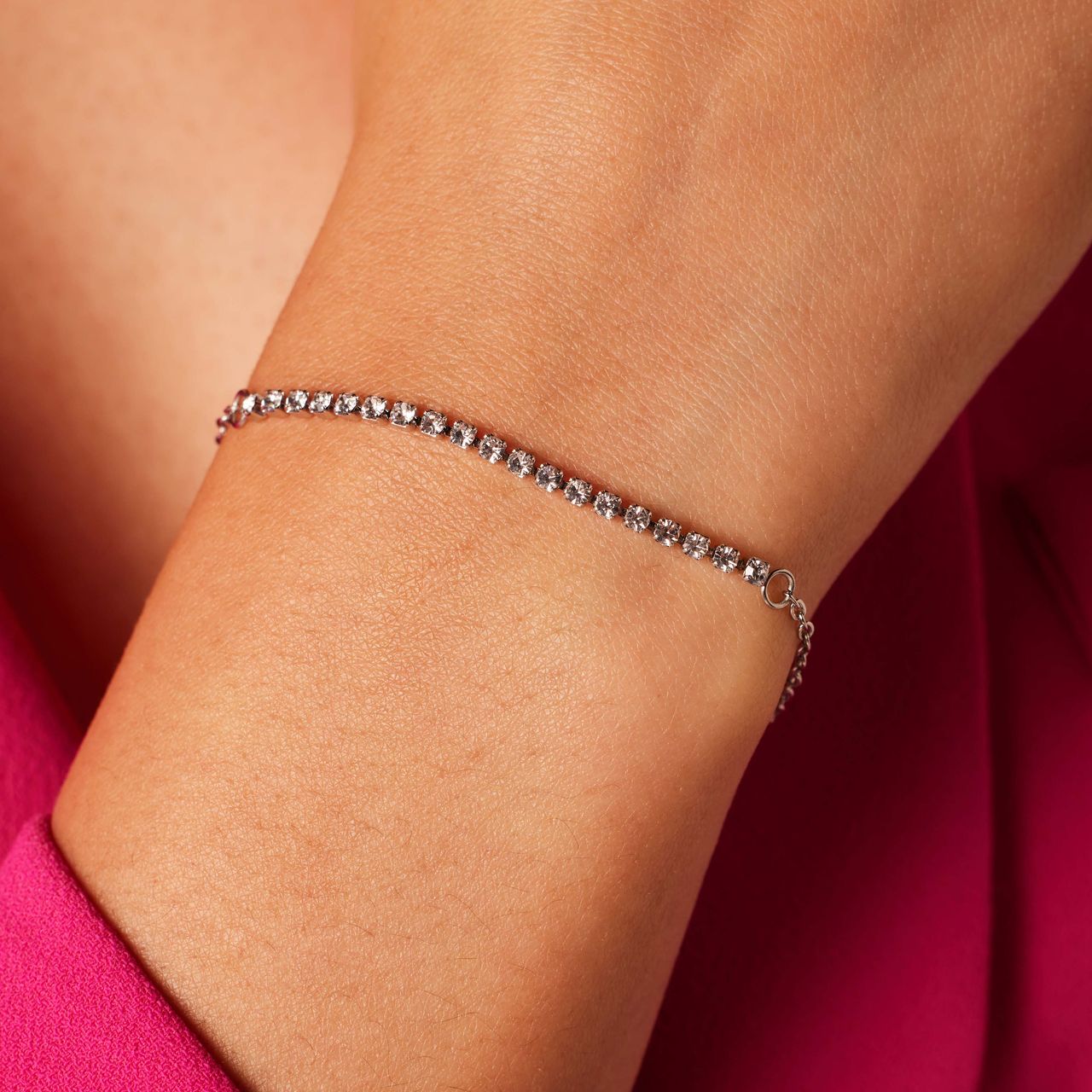 Tennisarmband aus Edelstahl mit Strassbesatz