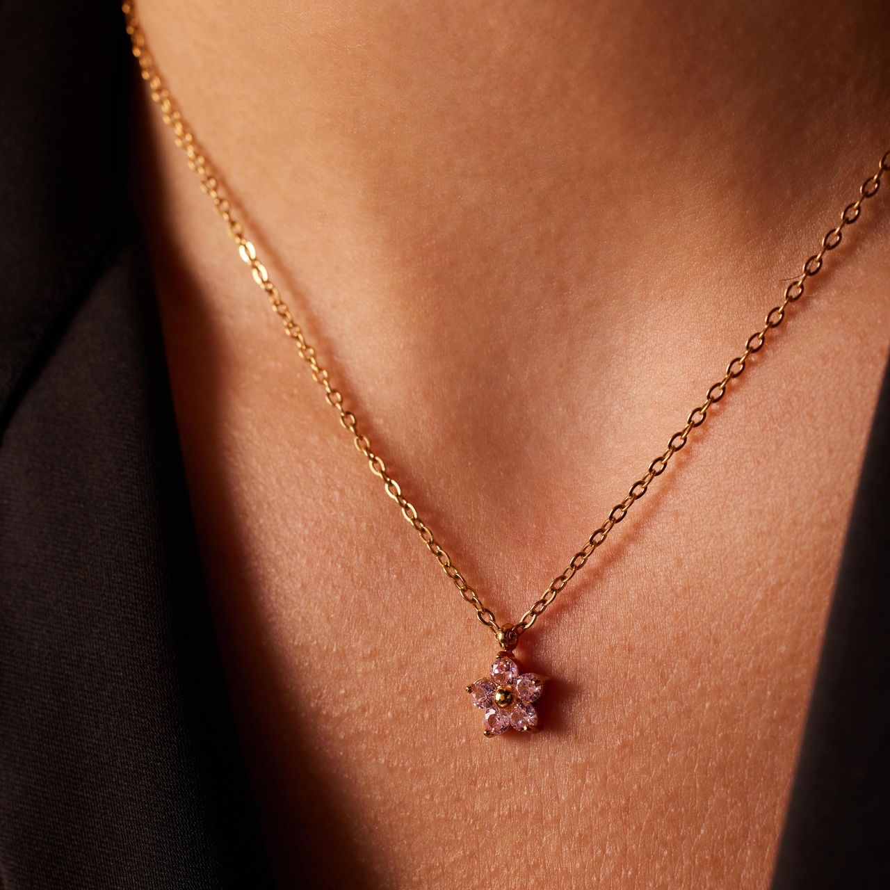 Stalen goldplated ketting bloem zirkonia lichtroze voor dames