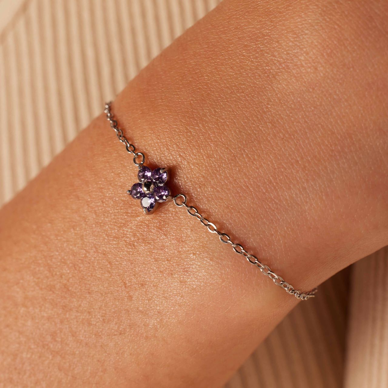 Stainless steel armband bloem met zirkonia paars