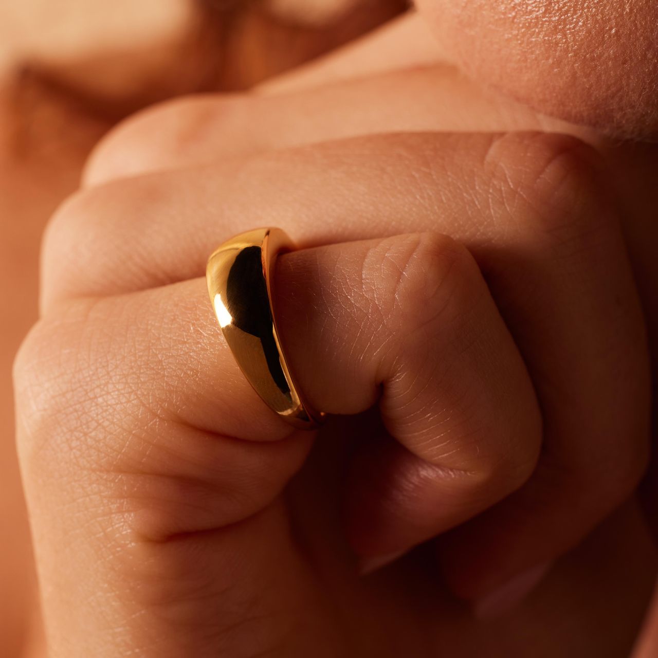 Ring aus Edelstahl, vergoldet