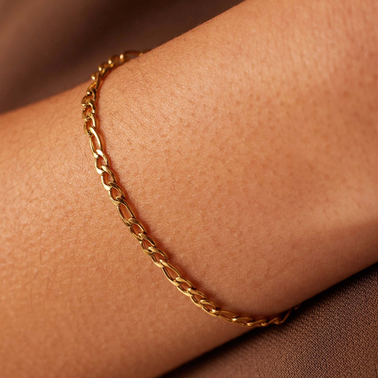 Armband aus Edelstahl, vergoldet, mit Figaroglied, 3 mm