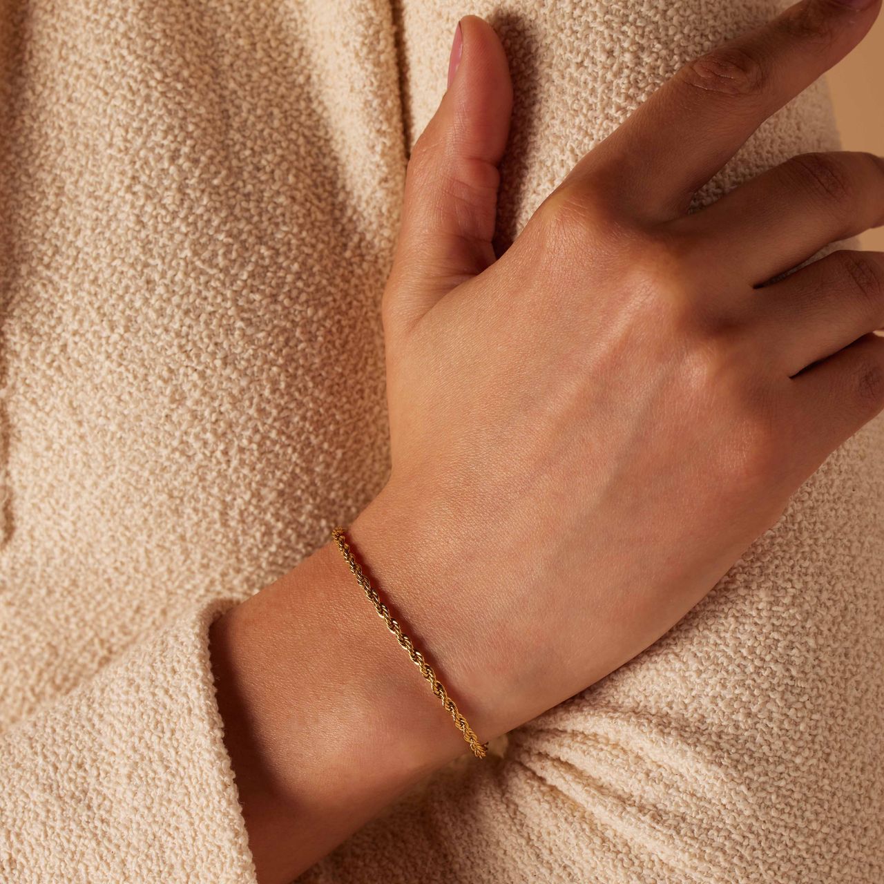 Stalen goldplated schakelarmband 2,5mm