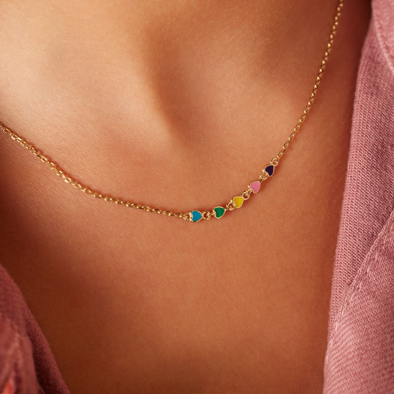 Zilveren goldplated kinderketting met hanger hart met emaille 