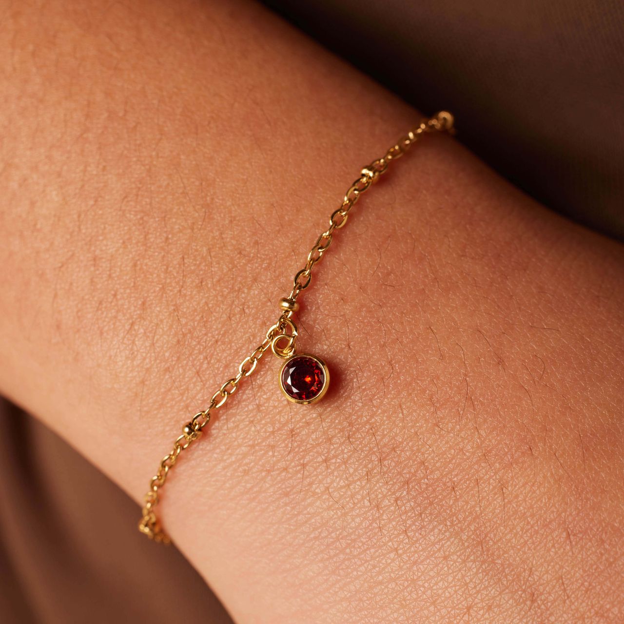 Stalen goldplated fantasiearmband met geboortesteen Januari voor dames