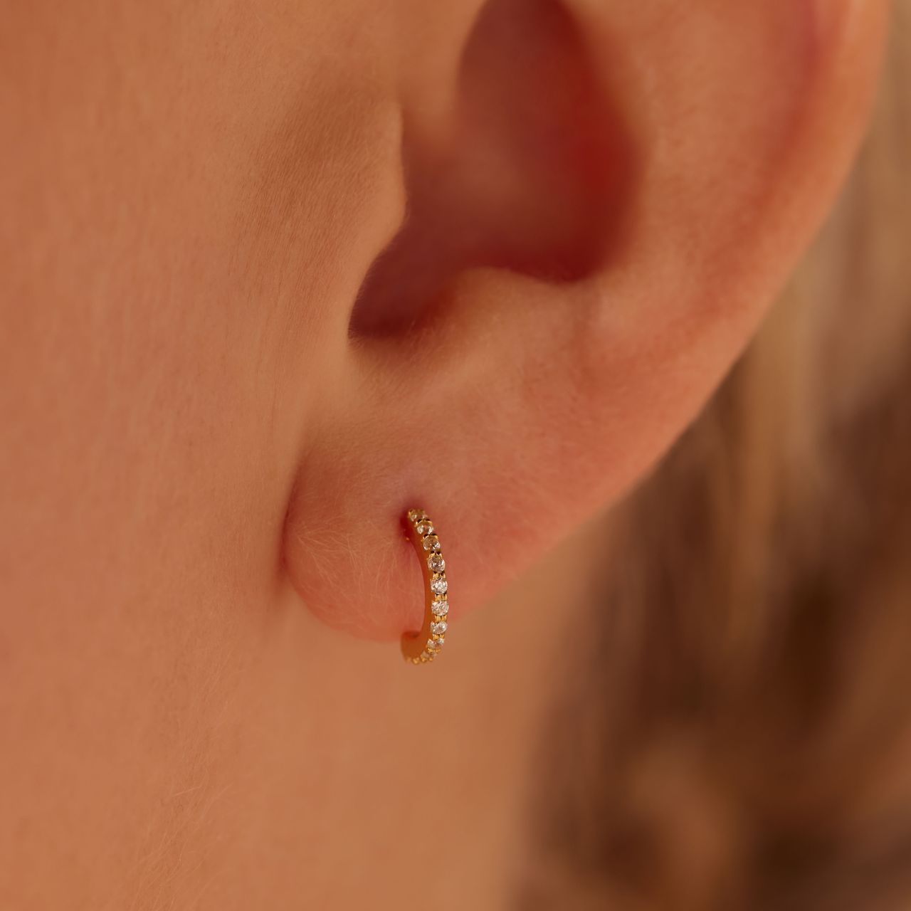 Zilveren goldplated oorknoppen met zirkonia voor dames