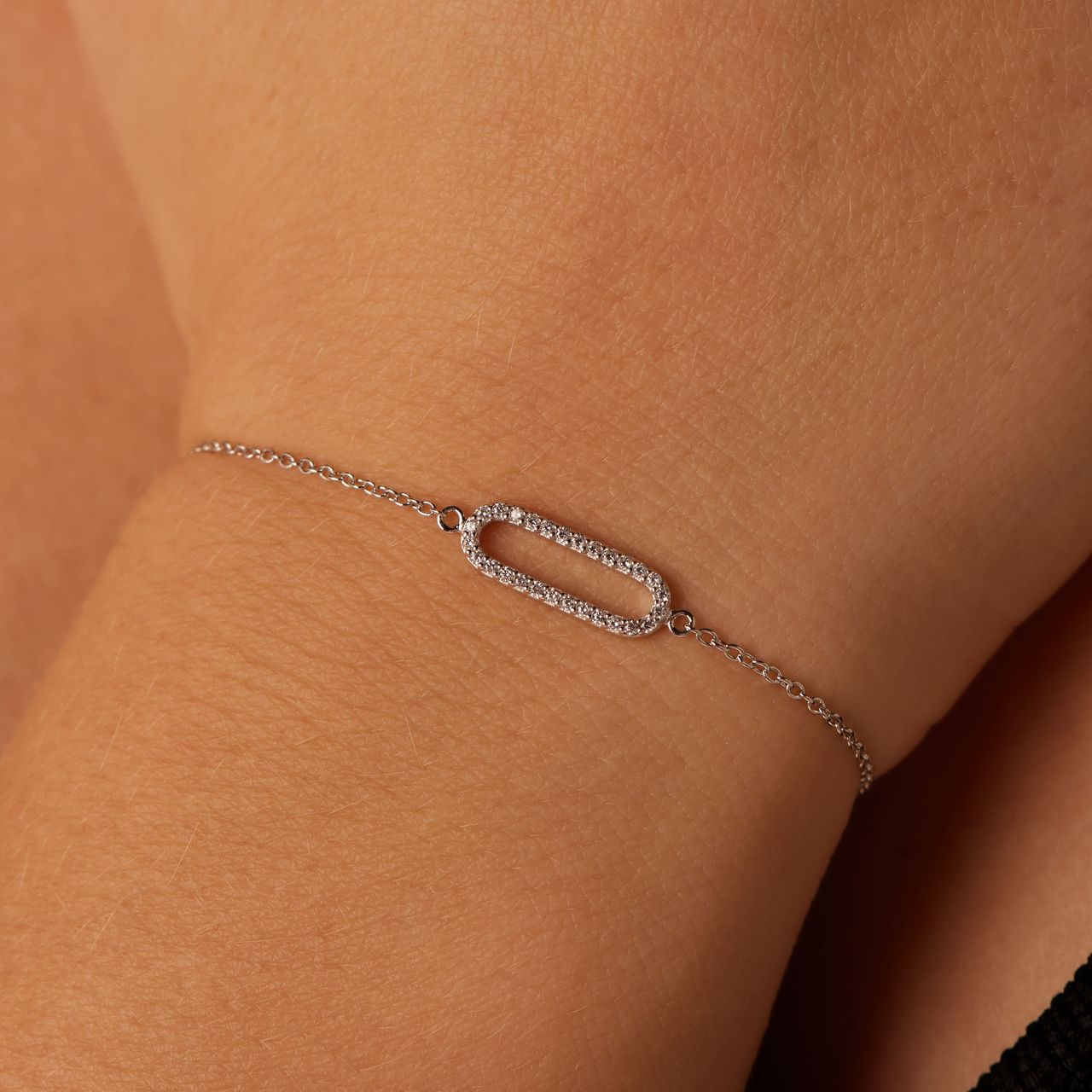 Zilveren armband ovaal zirkonia