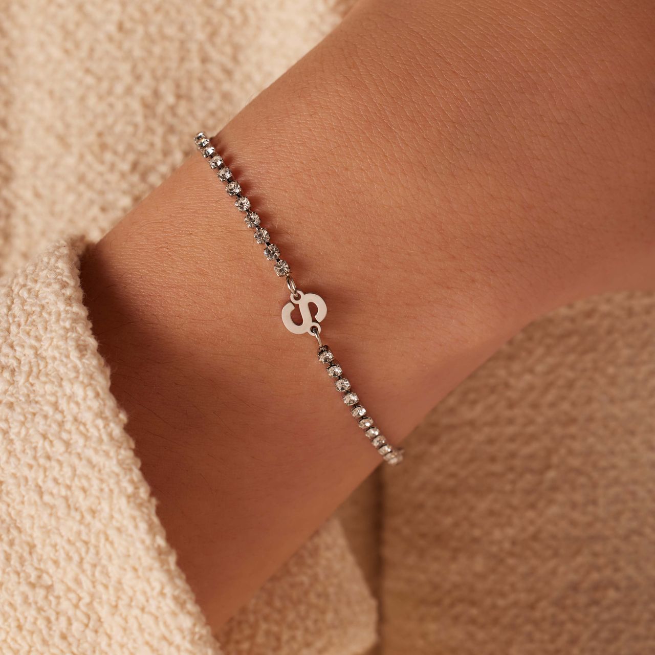Stalen tennis armband wit cz letter - S