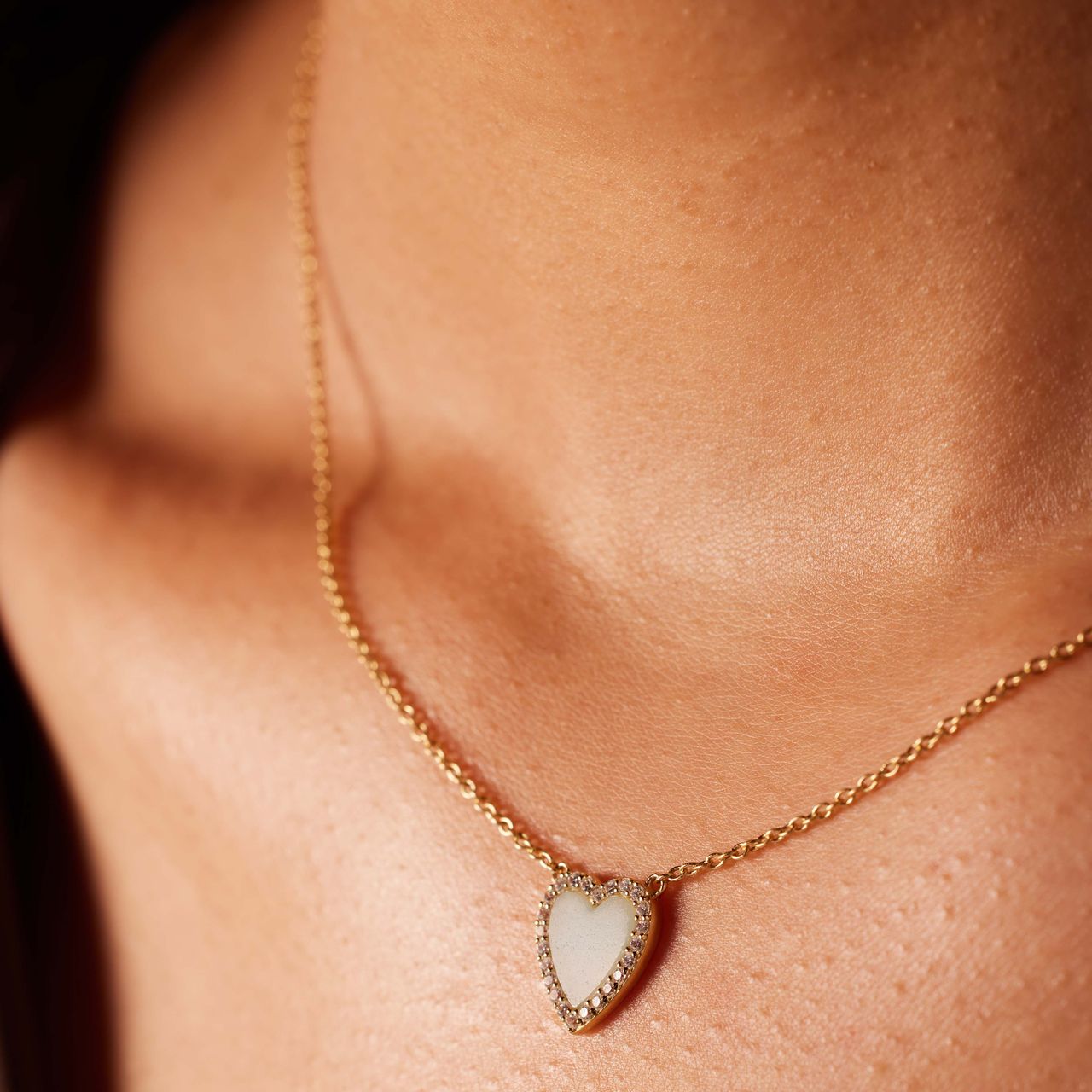 Zilveren goldplated ketting met hanger hart met amazoniet voor dames