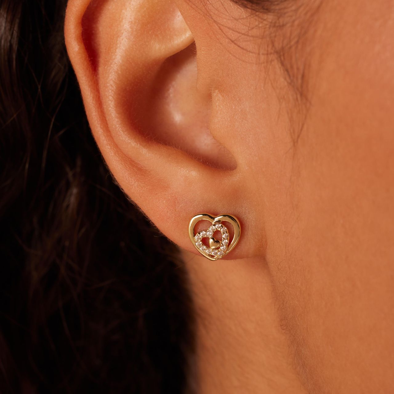 Zilveren goldplated oorknoppen hart met zirkonia voor dames