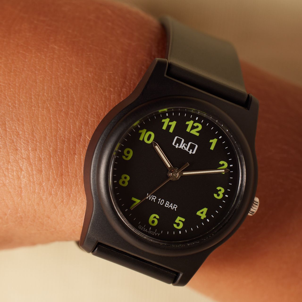 Q&Q Herrenuhr mit Gummi-Armband G23A-002VY