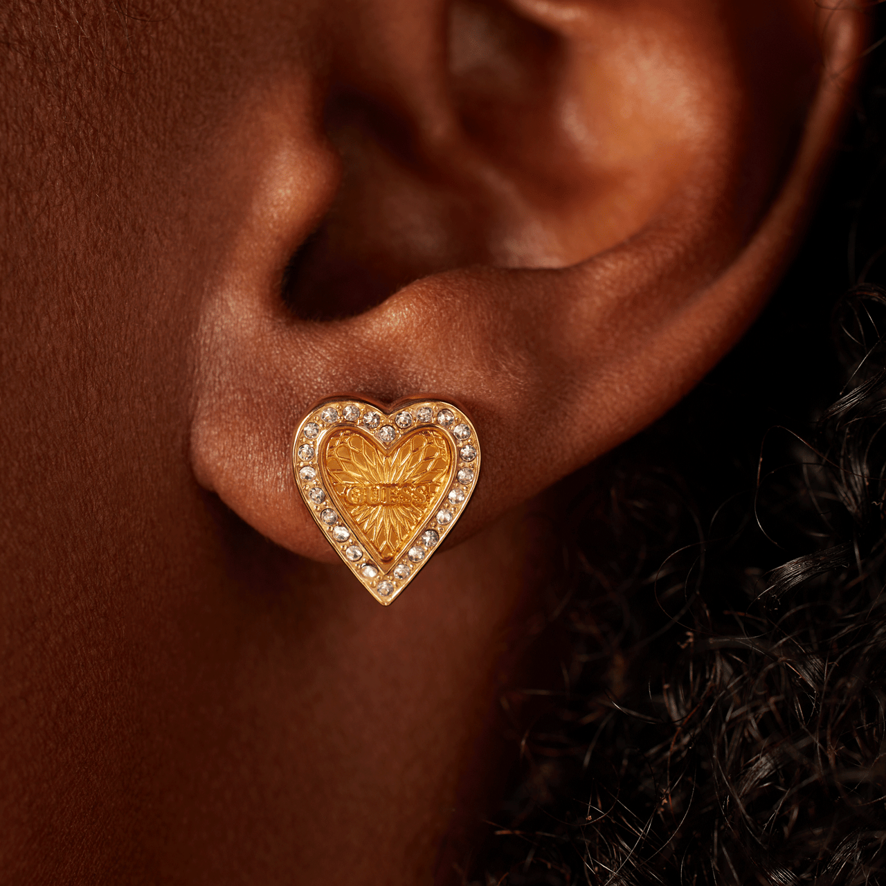 Guess stalen goldplated oorknoppen met kristal voor dames