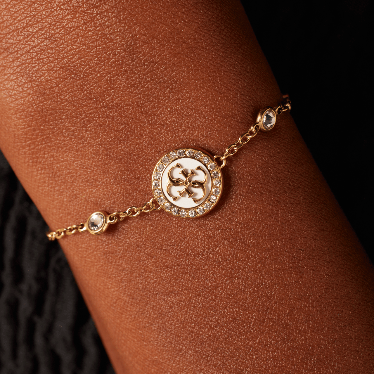 Guess stalen goldplated armband DREAMING GUESS