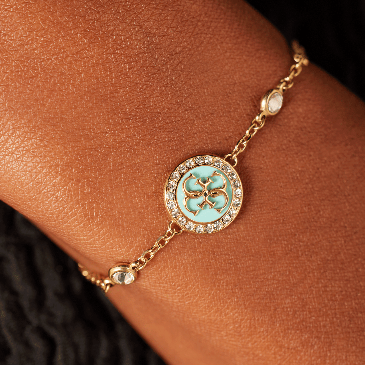 Guess stalen goldplated armband DREAMING GUESS