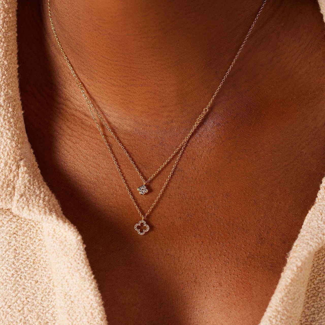 Zilveren goldplated ketting met hanger klaver met zirkonia voor dames