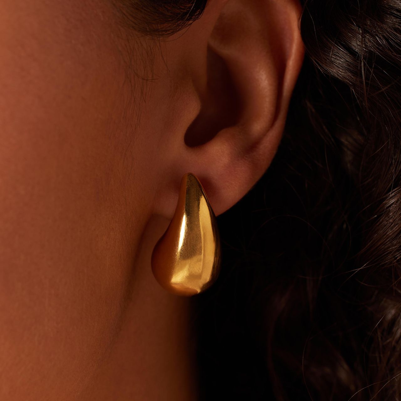 Stalen goldplated oorhangers druppel voor dames
