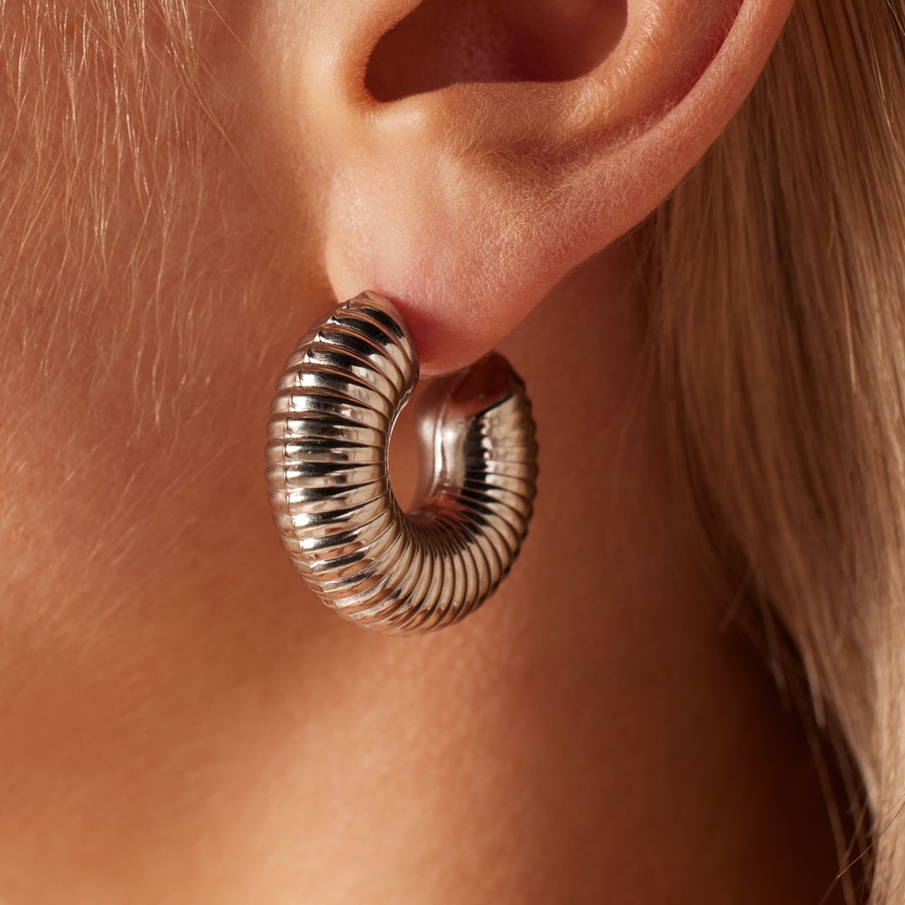 Camille stainless steel oorringen met ribbels voor dames