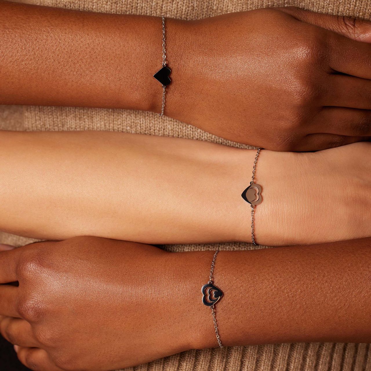 Stainless steel armbanden Moeder/Dochter hart koord zwart