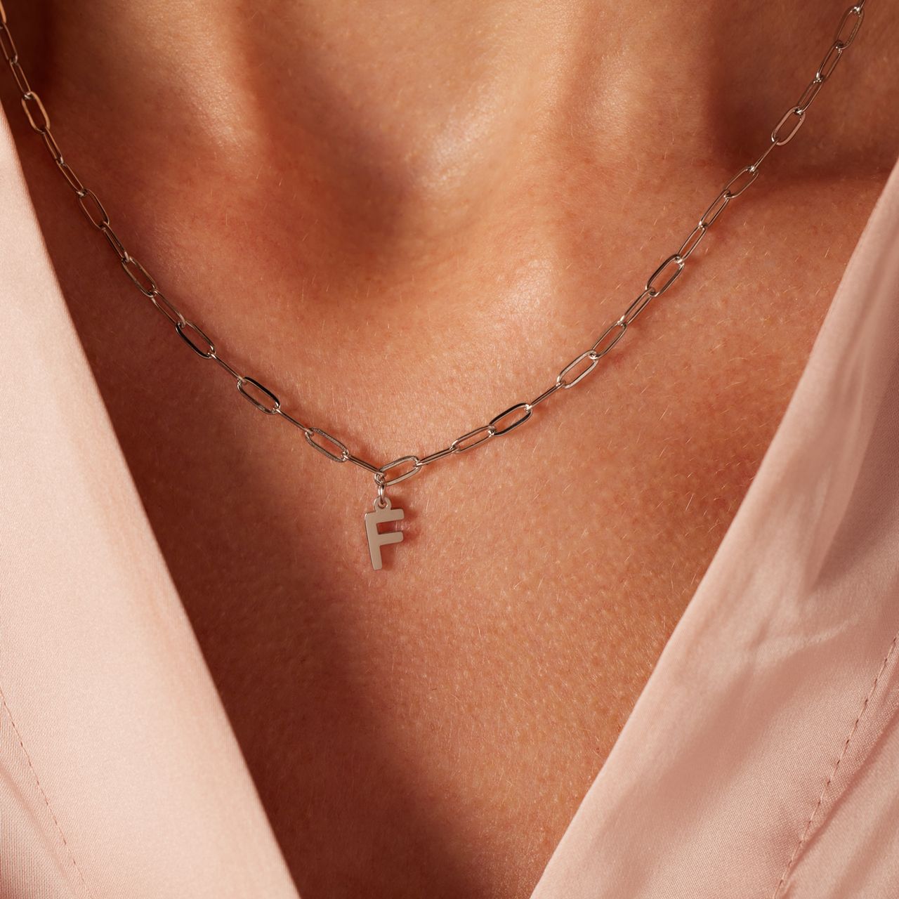 Stainless steel ketting closed forever met letter F