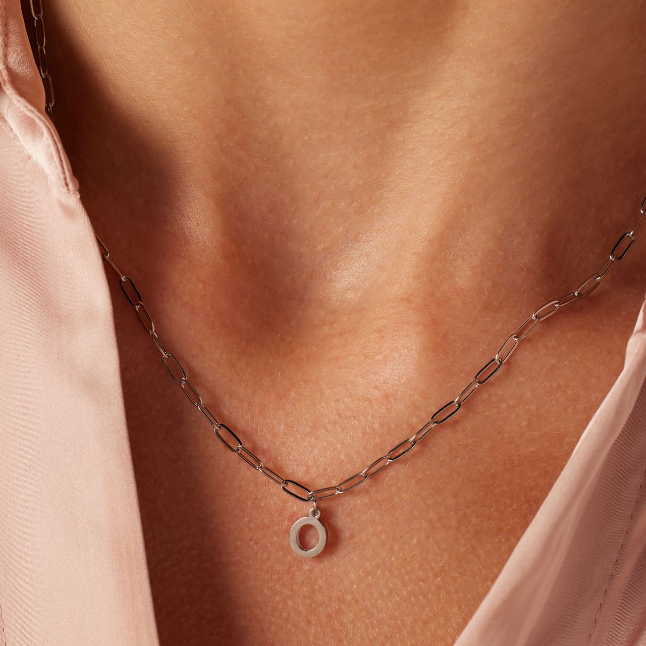 Stainless steel ketting closed forever met letter O