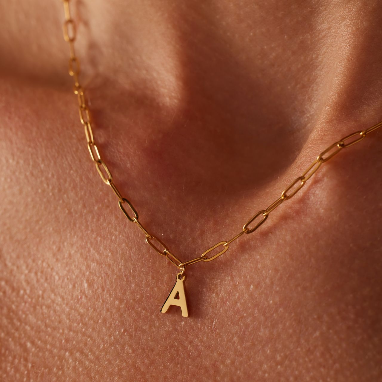 Halskette aus Edelstahl, vergoldet, Closed-Forever-Glied, Buchstabe „A“