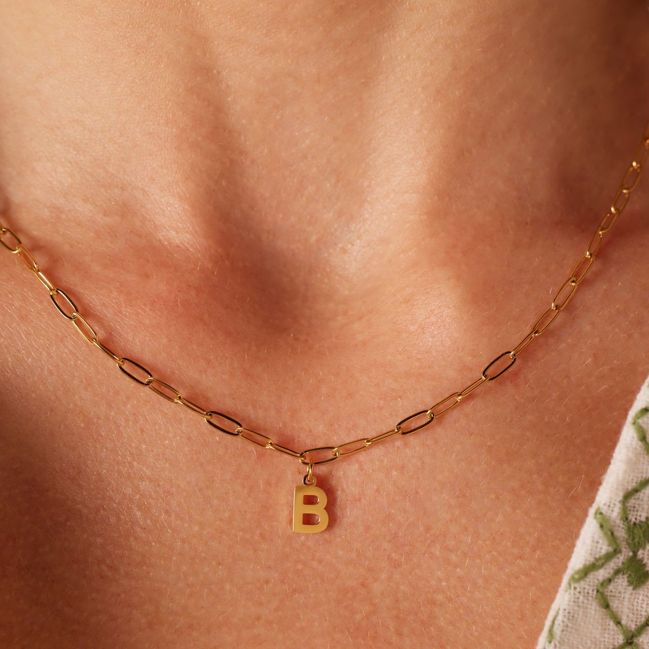 Halskette aus Edelstahl, vergoldet, Closed-Forever-Glied, Buchstabe „B“