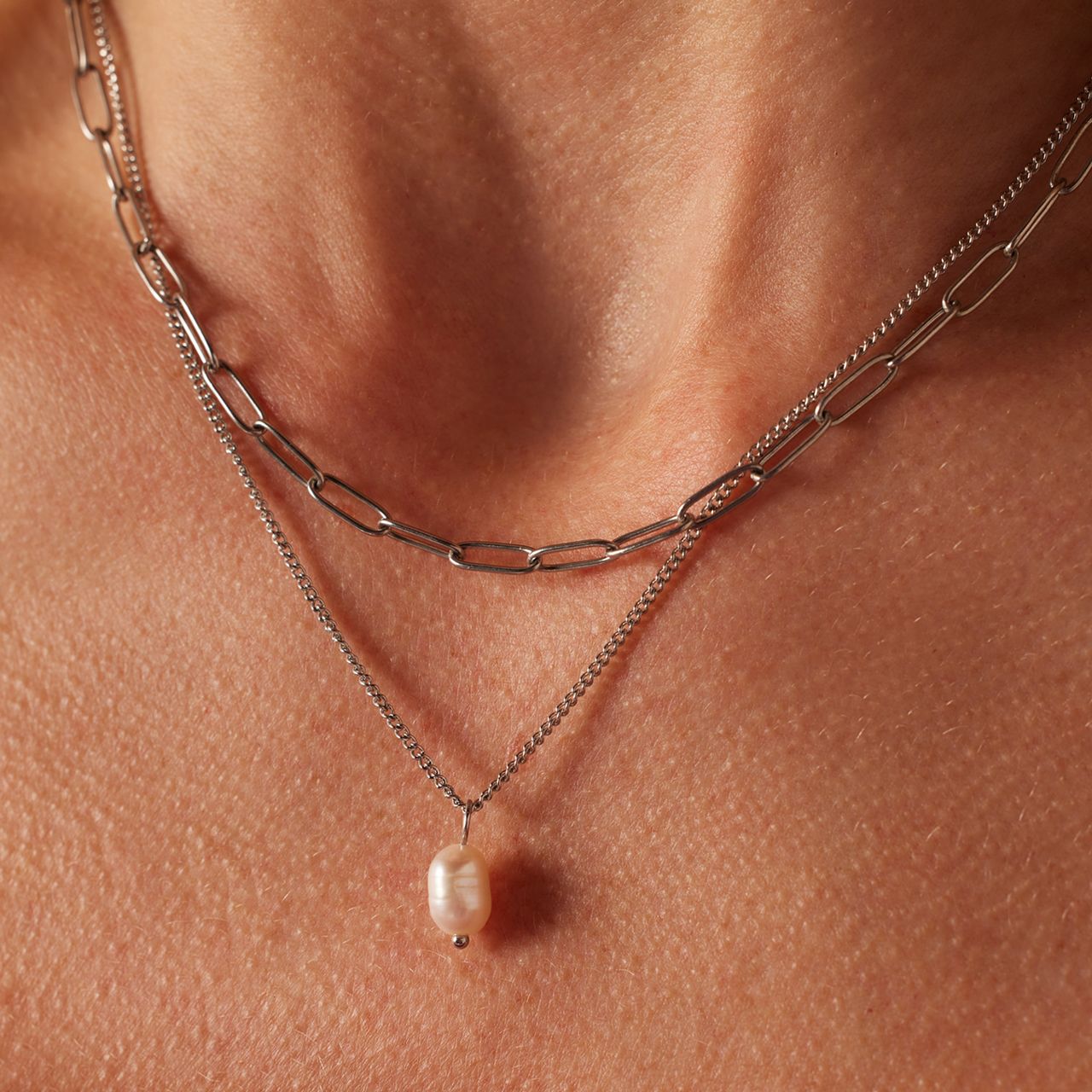 Halskette aus Edelstahl, doppeltes Closed-Forever-Glied mit Perle