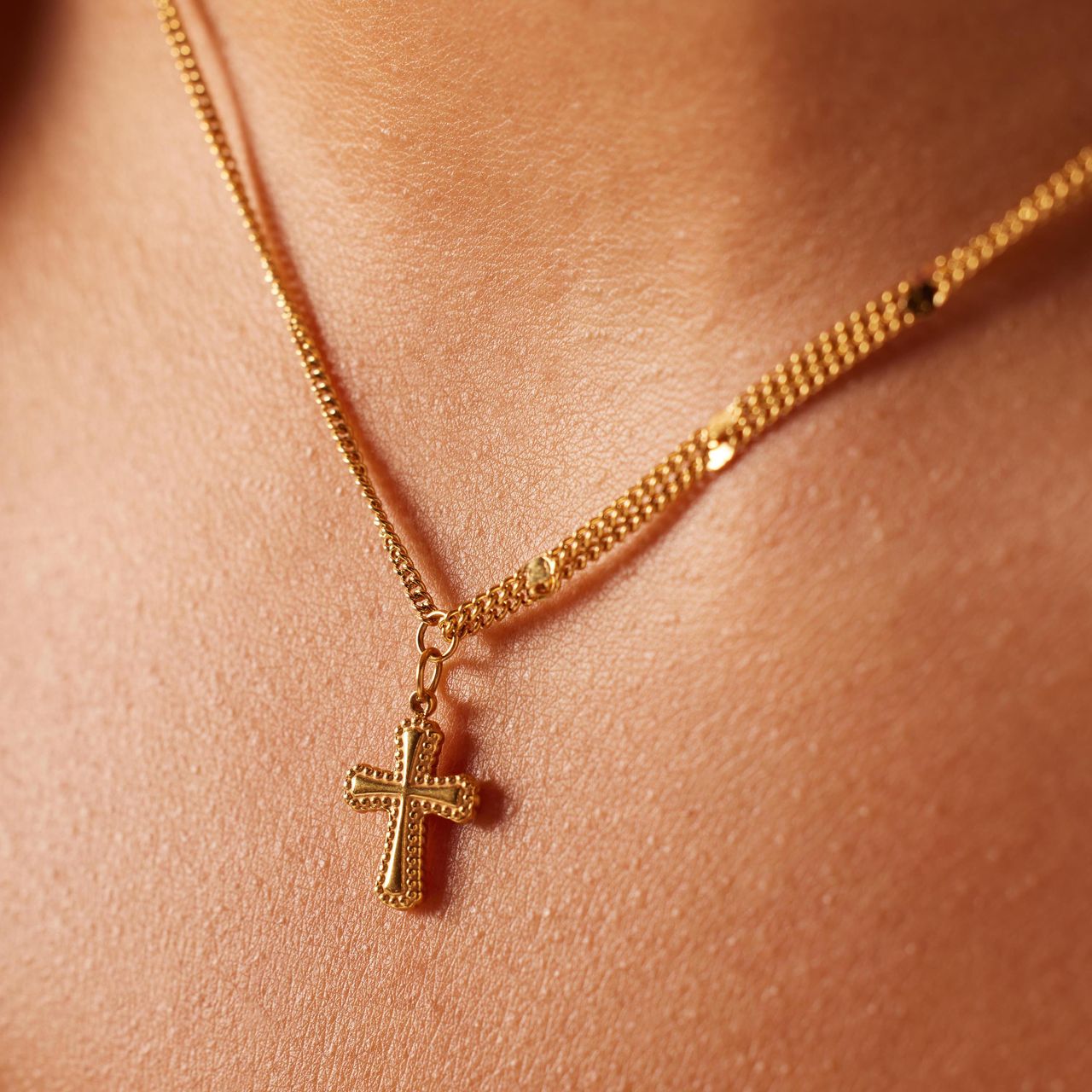 Stalen goldplated ketting met hanger kruis voor dames