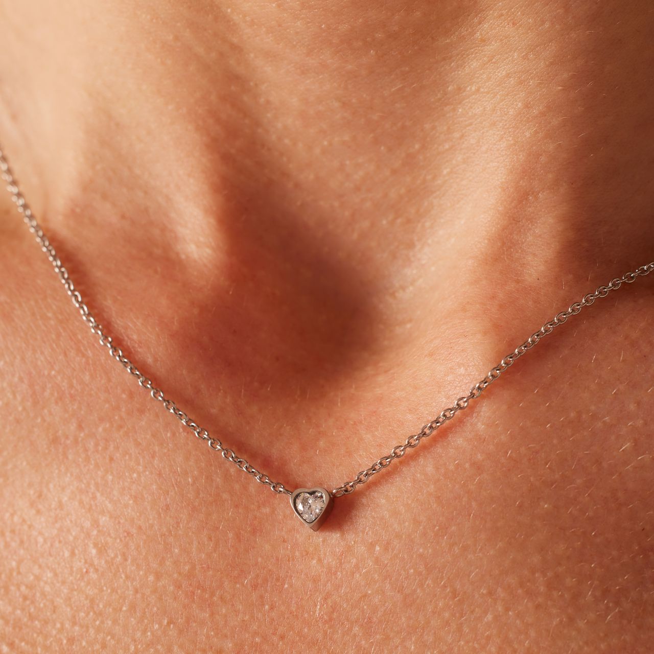 Stalen goldplated ketting met hanger hart met zirkonia voor dames