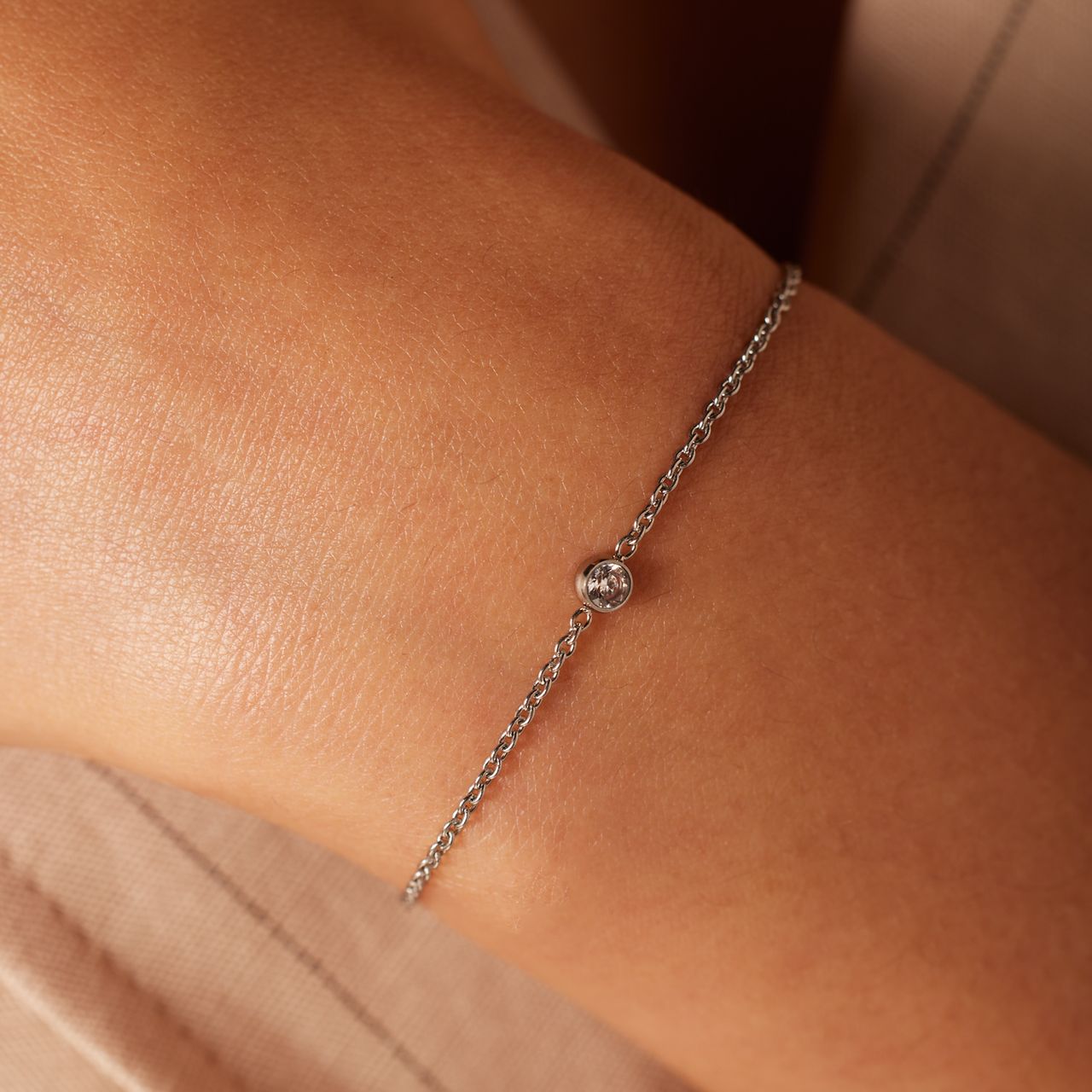 Stainless steel armband rond met zirkonia