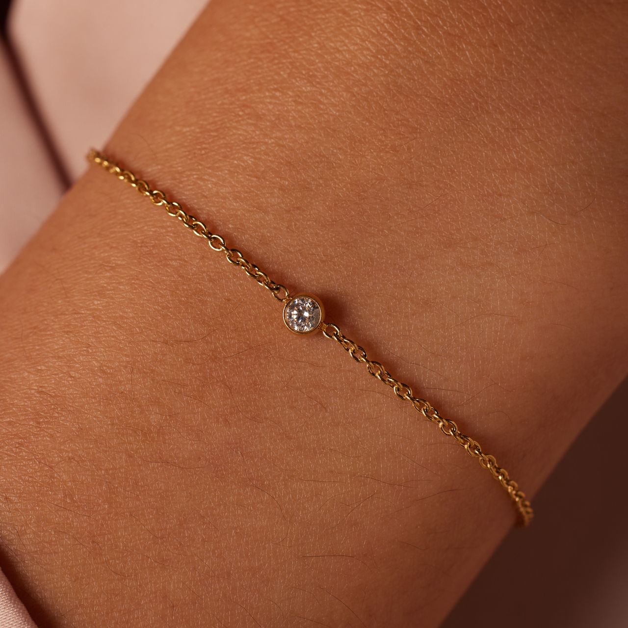 Armband aus Edelstahl, vergoldet, mit Zirkonia