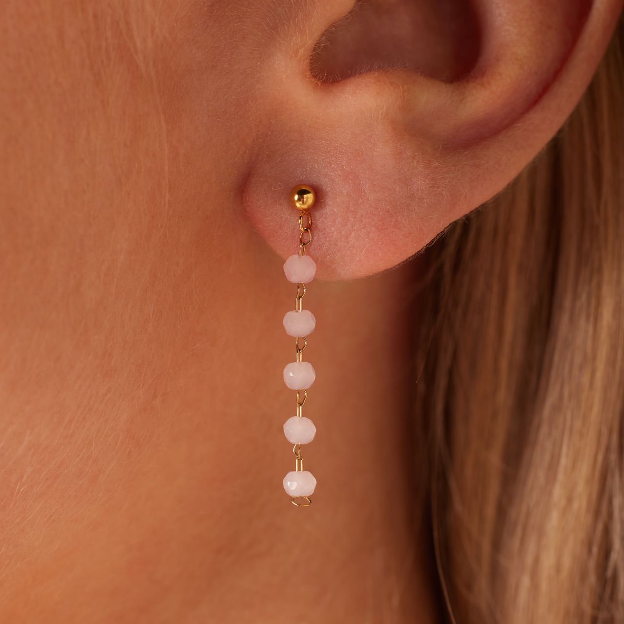 Stalen goldplated oorhangers met rozenkwarts voor dames