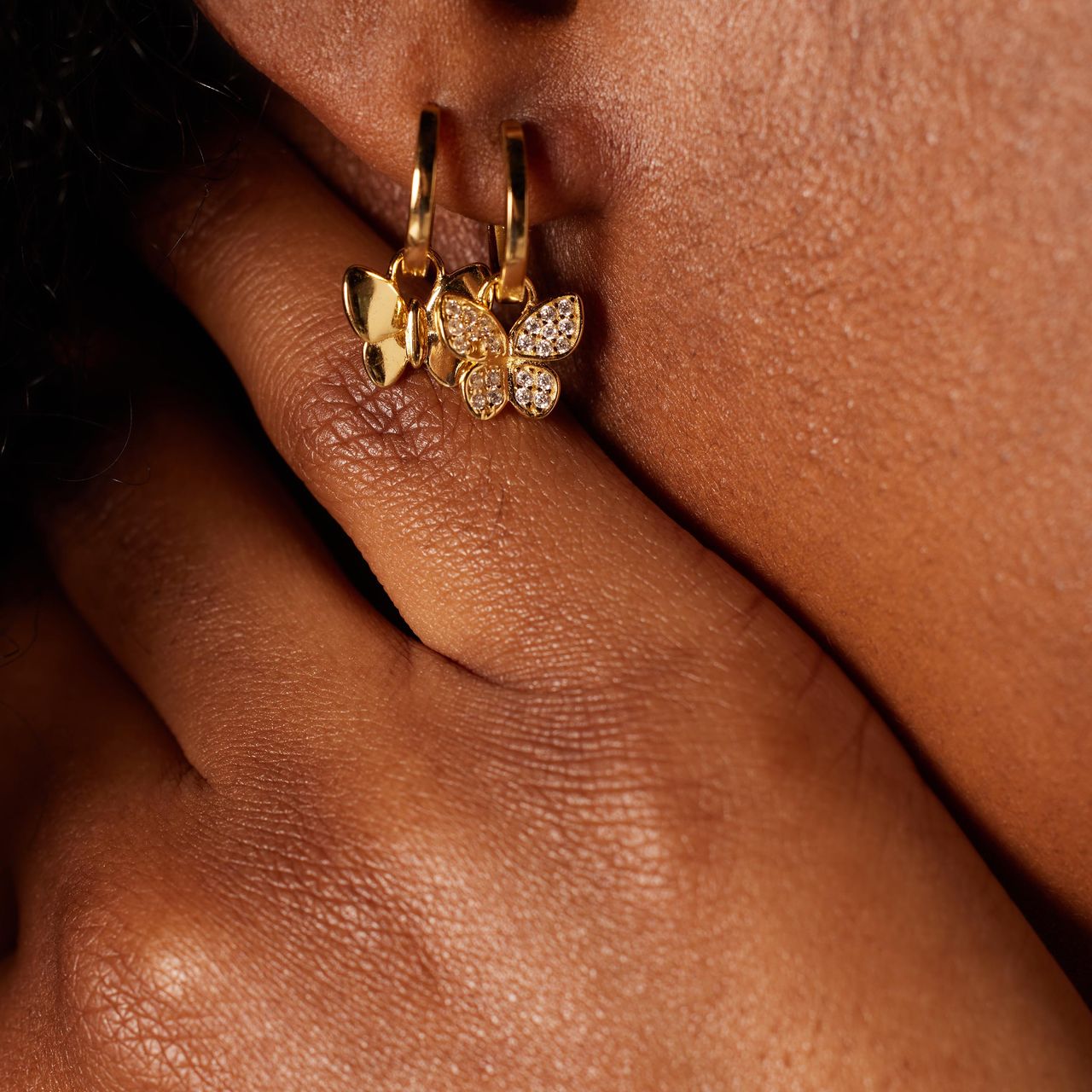 Zilveren goldplated oorringen vlinder zirkonia voor dames