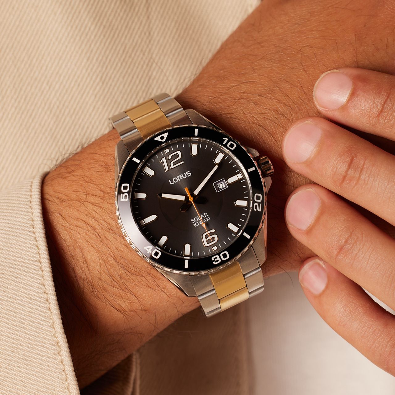 Lorus zweifarbige Solar-Armbanduhr für Herren RX363AX9