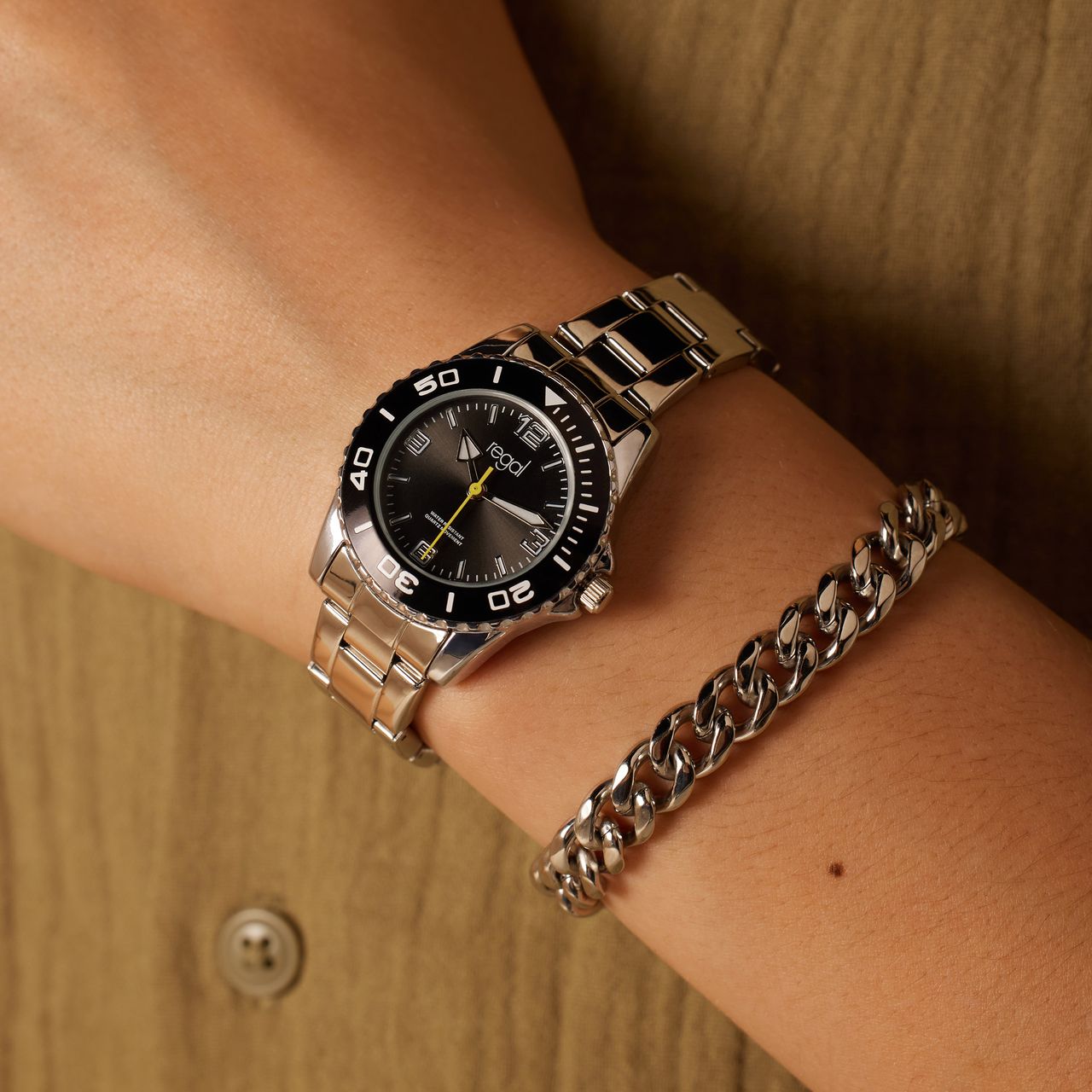 Regal cadeauset met gratis zilverkleurige armband