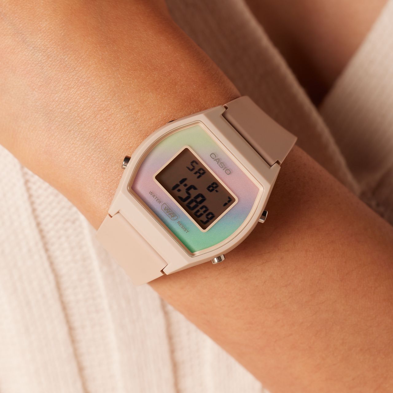 Casio Armbanduhr im Retrolook für Damen, Rosa, LW-205H-4AEF