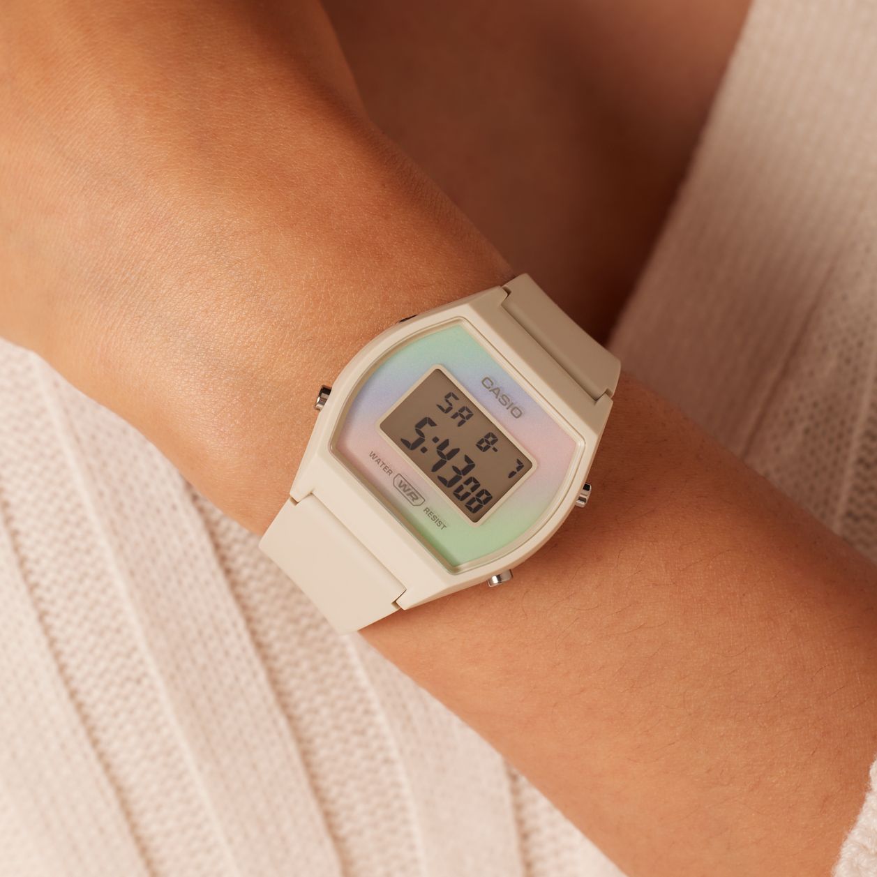 Casio retro dameshorloge wit LW-205H-8AEF