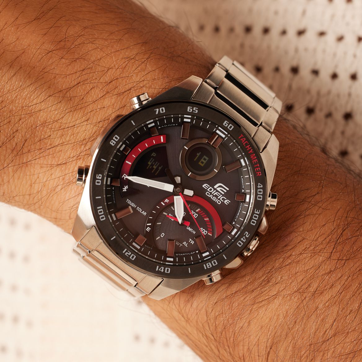 Edifice Uhr mit Armband aus Edelstahl ECB-900DB-1AER