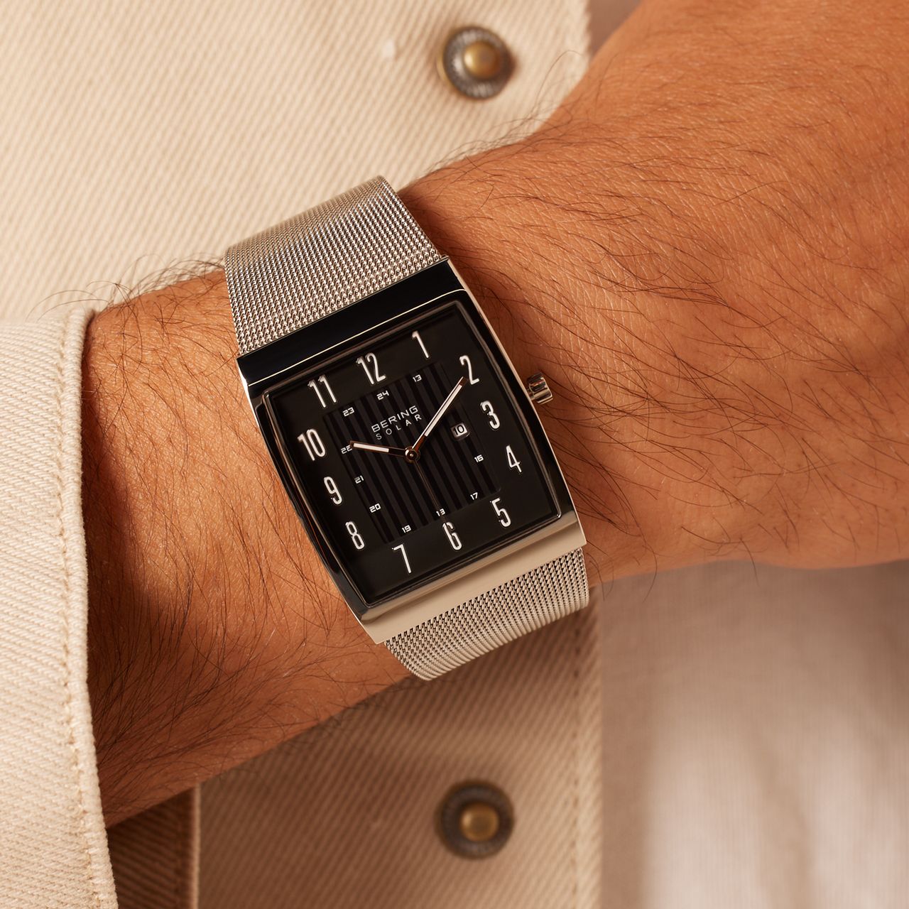 Bering solarhorloge met mesh band zilver 16433-002