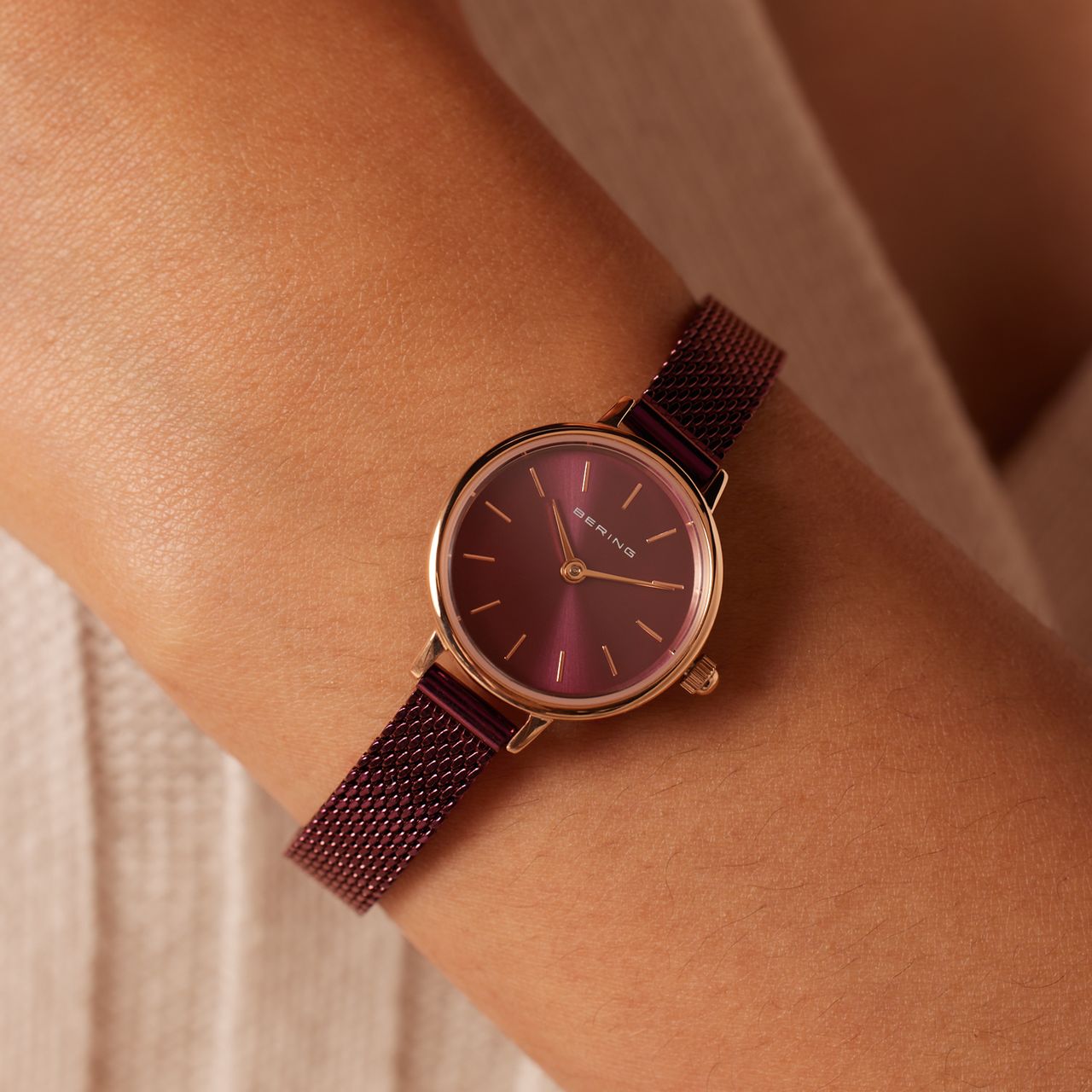 Bering Uhr mit Armband aus Mesh, Lila, 11022-969