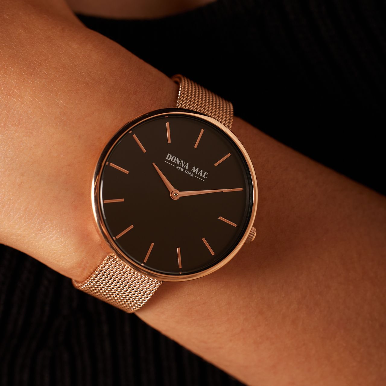 Donna Mae Uhr mit Armband aus Mesh, roséfarben