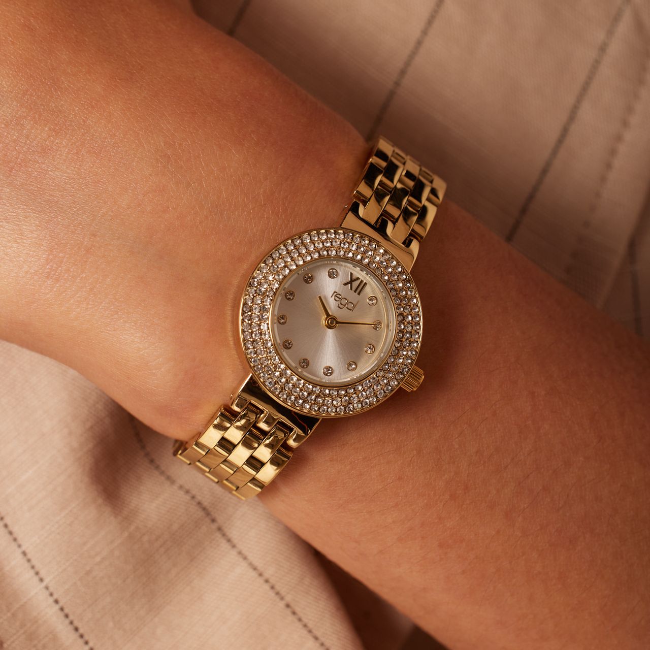 Regal Geschenkset Armbanduhr mit kostenloser Halskette, Gold