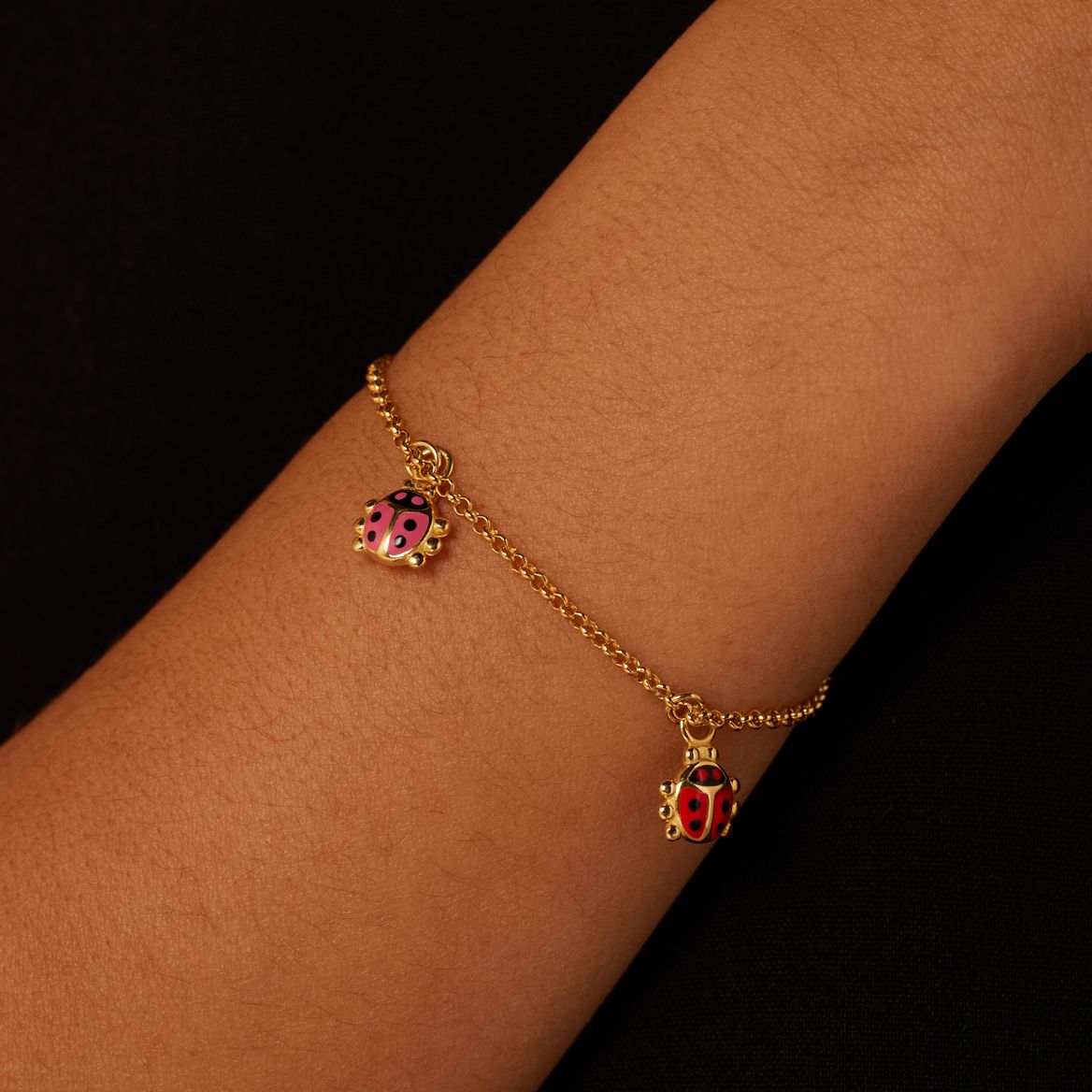 Zilveren goldplated kinderarmband kever