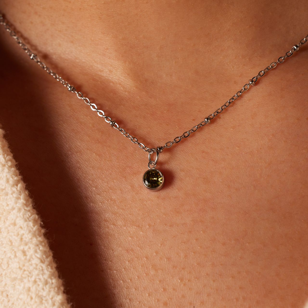 Stalen ketting met geboortesteen hanger Augustus