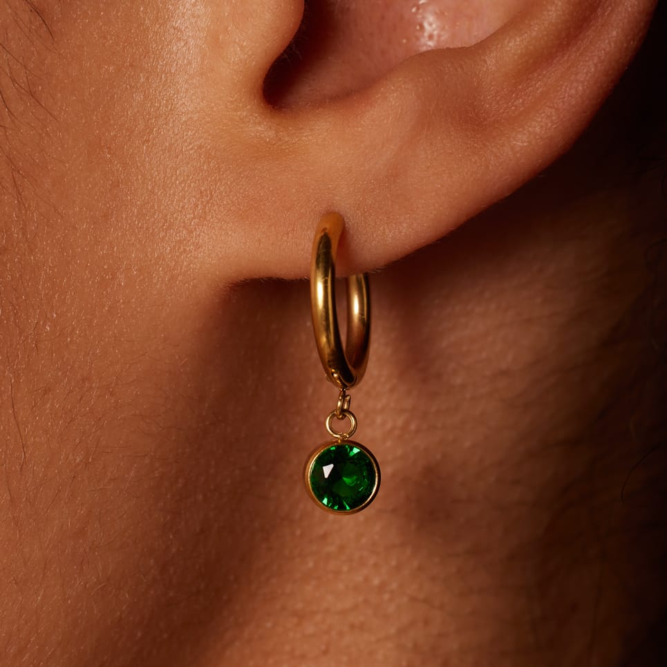 Stalen goldplated oorbellen geboortesteen mei