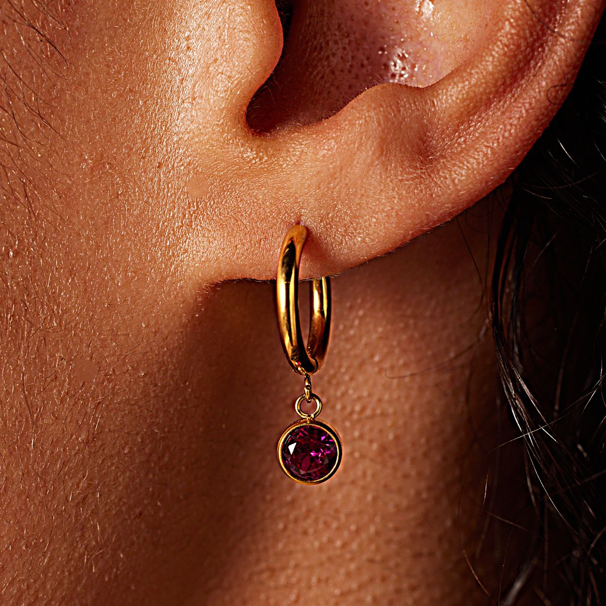 Stalen goldplated oorknoppen met geboortesteen Juli voor dames