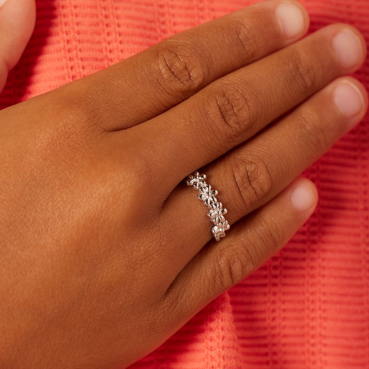 Zilveren kinderring bloemen