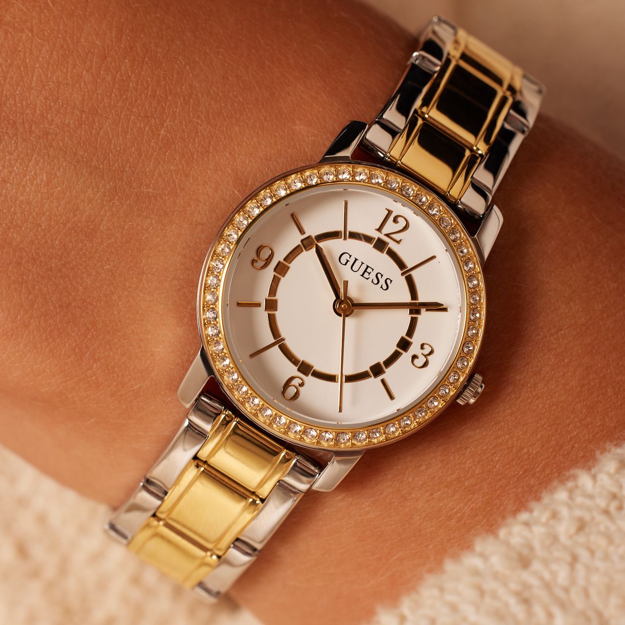 Guess Armbanduhr für Damen aus Edelstahl, zweifarbig, MELODY, GW0468L4