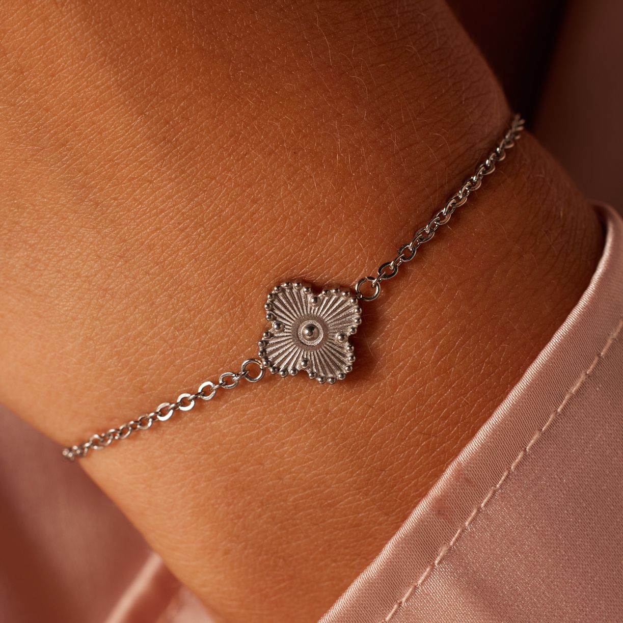Stalen armband met klaver