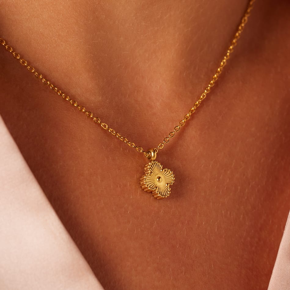 Stalen goldplated ketting met hanger klaver voor dames