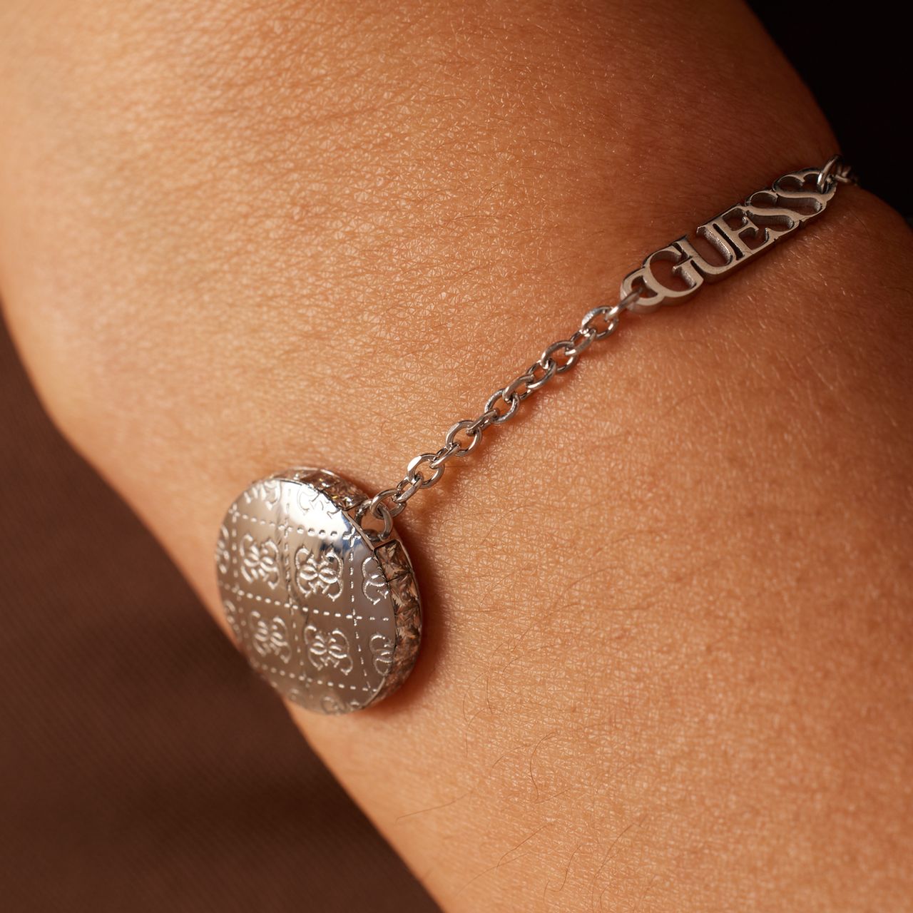 Guess stainless steel goldplated fantasiearmband voor dames